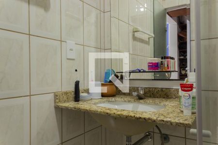 Banheiro da Suíte 1 de casa à venda com 4 quartos, 263m² em Vila Alvaro Marques, São Bernardo do Campo