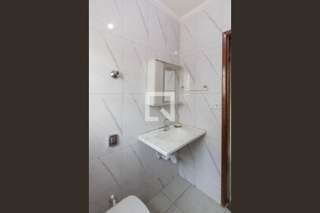 Banheiro de casa para alugar com 2 quartos, 110m² em Jardim Munhoz, Guarulhos