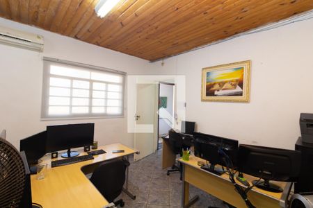 Quarto 1 de casa à venda com 2 quartos, 480m² em Vila Santa Teresinha, São Paulo