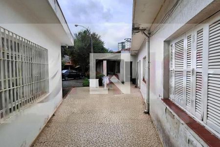 Casa à venda com 4 quartos, 700m² em Vila Albertina, São Paulo