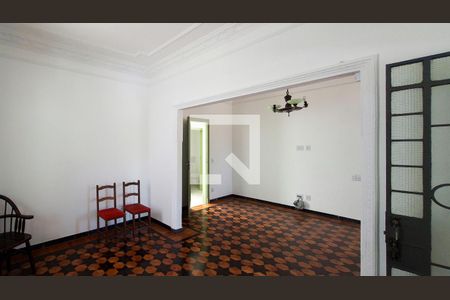 Sala de casa à venda com 2 quartos, 165m² em Centro, Belo Horizonte