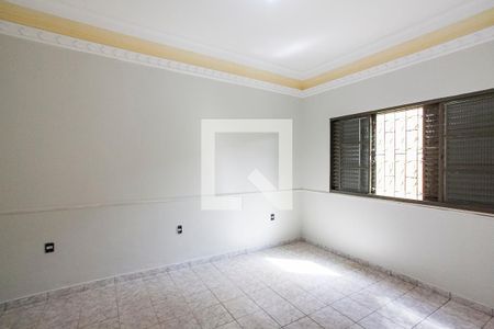 Sala 2 de casa para alugar com 3 quartos, 329m² em Brasil, Uberlândia