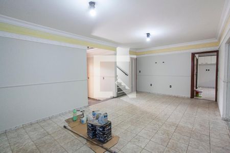 Sala 1 de casa para alugar com 3 quartos, 329m² em Brasil, Uberlândia