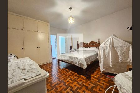 Suite de casa para alugar com 5 quartos, 236m² em Chácara Santo Antônio, São Paulo