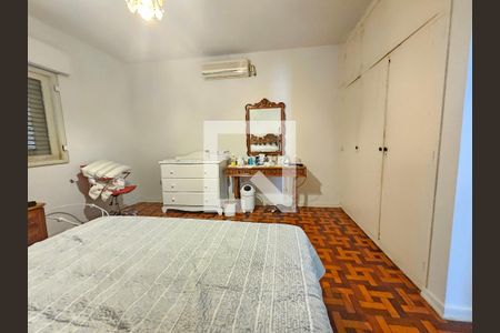 Suite de casa para alugar com 5 quartos, 236m² em Chácara Santo Antônio, São Paulo