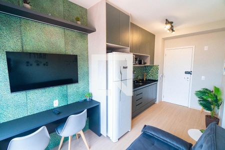 Sala/Cozinha de kitnet/studio para alugar com 1 quarto, 28m² em Mirandópolis, São Paulo