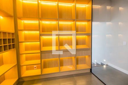 Adega de casa de condomínio à venda com 6 quartos, 542m² em Alphaville Residencial Dois, Barueri