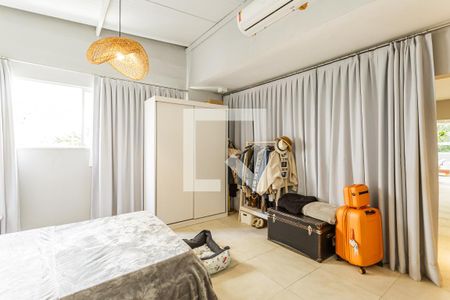 Suíte 1 de casa à venda com 7 quartos, 290m² em Vila Nova Conceição, São Paulo