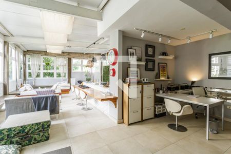 Sala de casa à venda com 7 quartos, 290m² em Vila Nova Conceição, São Paulo