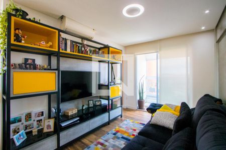 Sala de apartamento à venda com 2 quartos, 73m² em Vila Eldizia, Santo André
