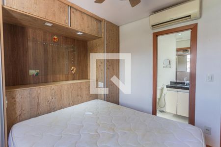Suíte de apartamento à venda com 4 quartos, 155m² em Ana Lúcia, Belo Horizonte