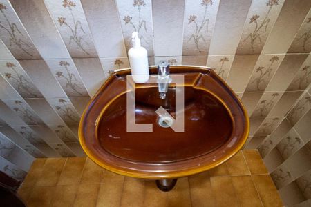 Banheiro da Suíte de casa para alugar com 3 quartos, 250m² em Vila Barcelona, Sorocaba