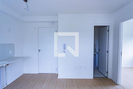 Sala e cozinha de apartamento para alugar com 2 quartos, 35m² em Jardim Jaragua (sao Domingos), São Paulo