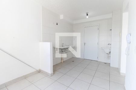 Sala - Cozinha de apartamento para alugar com 2 quartos, 33m² em Fazenda Aricanduva, São Paulo