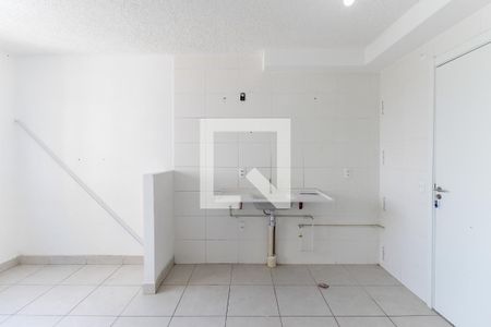 Sala - Cozinha de apartamento para alugar com 2 quartos, 33m² em Fazenda Aricanduva, São Paulo