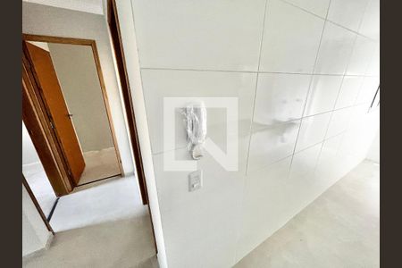 Cozinha e Área de Serviço de apartamento para alugar com 2 quartos, 39m² em Água Fria, São Paulo