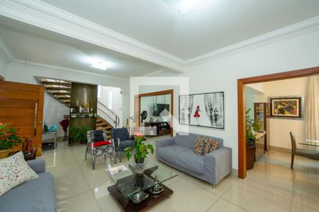 SALA de casa à venda com 4 quartos, 480m² em Prado, Belo Horizonte