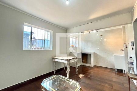 Sala de casa para alugar com 2 quartos, 70m² em Vila Alexandria, São Paulo