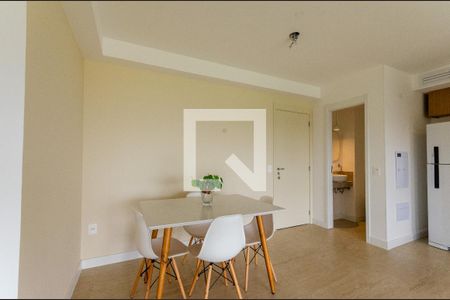 Sala de apartamento à venda com 2 quartos, 85m² em City América, São Paulo