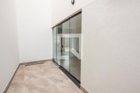 Varanda de casa para alugar com 3 quartos, 130m² em Novo Mundo, Uberlândia