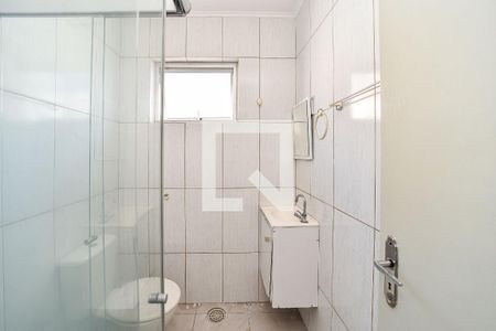 Banheiro de apartamento para alugar com 1 quarto, 42m² em Jardim Dona Leopoldina, Porto Alegre