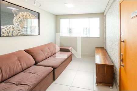 Sala de apartamento para alugar com 3 quartos, 220m² em Álvaro Camargos, Belo Horizonte