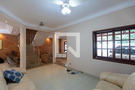 Sala de casa de condomínio à venda com 3 quartos, 255m² em Parque das Flores, Campinas