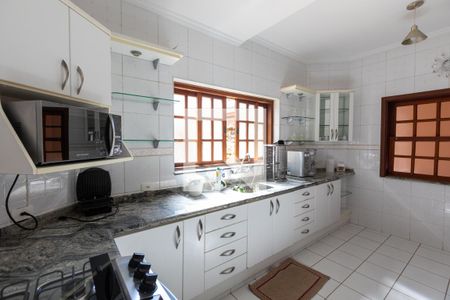 Cozinha de casa de condomínio à venda com 3 quartos, 255m² em Parque das Flores, Campinas