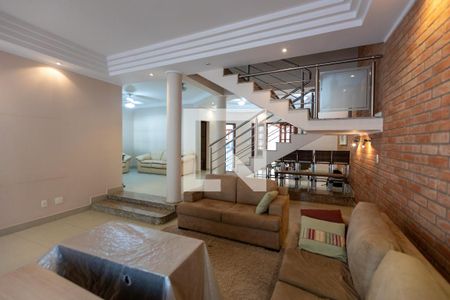 Sala de casa de condomínio à venda com 3 quartos, 255m² em Parque das Flores, Campinas