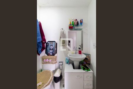 Banheiro de apartamento à venda com 2 quartos, 34m² em Vila Tolstoi, São Paulo