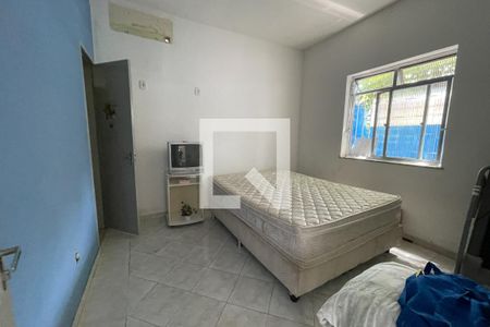 Quarto de casa para alugar com 4 quartos, 300m² em Vila Amelia, Duque de Caxias