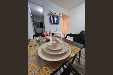 Sala de apartamento para alugar com 2 quartos, 65m² em Jacutinga, Mesquita