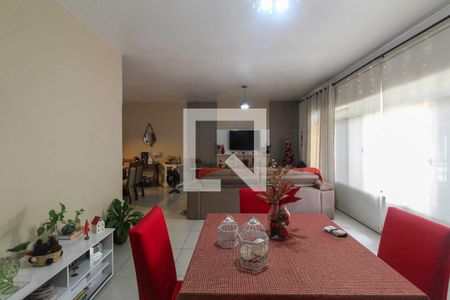 Sala de casa para alugar com 6 quartos, 500m² em Vila Ema, São Paulo