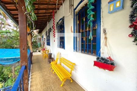 Varanda Frente de casa à venda com 4 quartos, 224m² em Nova Floresta, Belo Horizonte