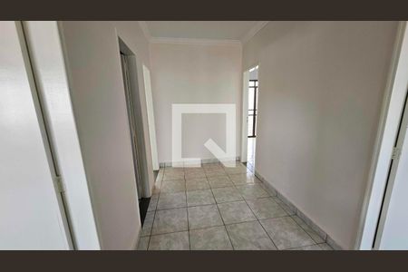 Hall de casa para alugar com 4 quartos, 370m² em Parque Anhanguera, Goiânia