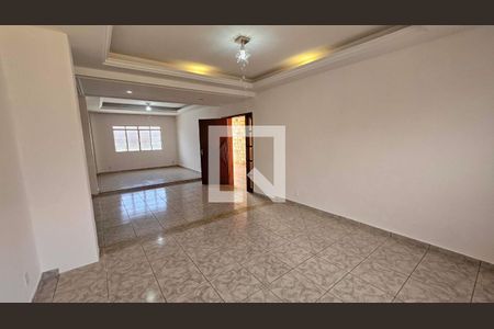 Sala 2 de casa para alugar com 4 quartos, 370m² em Parque Anhanguera, Goiânia