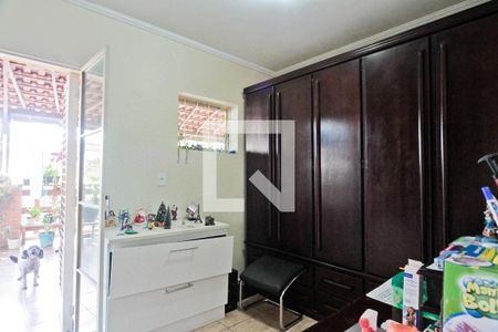 Casa para alugar com 3 quartos, 155m² em Jardim Monjolo, São Paulo
