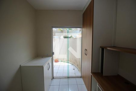 Casa de Condomínio para alugar com 3 quartos, 79m² em Além Ponte, Sorocaba