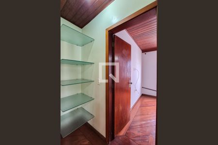 Corredor de apartamento para alugar com 2 quartos, 50m² em Santa Terezinha, São Bernardo do Campo