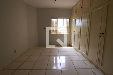 Quarto de casa para alugar com 2 quartos, 10m² em Centro, Ribeirão Preto