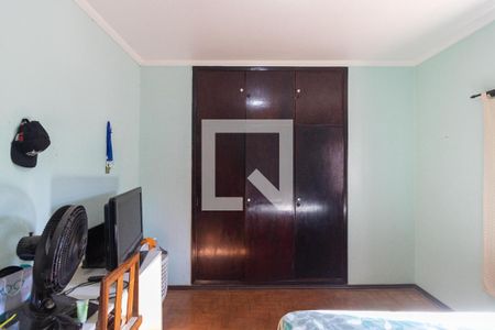 Quarto 01 da casa 01 de casa à venda com 4 quartos, 225m² em Vila Lemos, Campinas