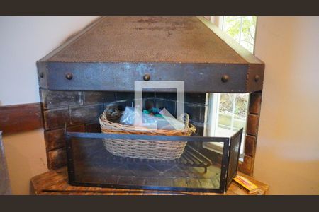 Lareira de casa à venda com 6 quartos, 336m² em Santo Antônio, Porto Alegre