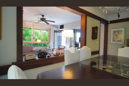 Sala 2 de casa à venda com 6 quartos, 336m² em Santo Antônio, Porto Alegre