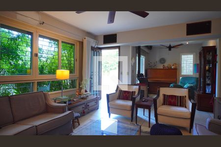 Sala 1 de casa à venda com 6 quartos, 336m² em Santo Antônio, Porto Alegre