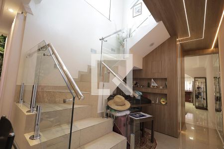 Escada de casa para alugar com 4 quartos, 335m² em Vila Sao Pedro, Santo André