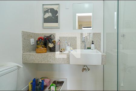 Banheiro Suíte de apartamento à venda com 2 quartos, 70m² em Serra, Belo Horizonte