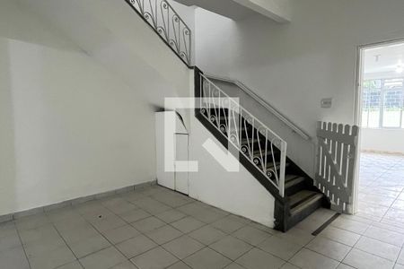 Sala 2 de casa para alugar com 5 quartos, 290m² em Embaré, Santos