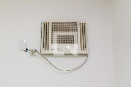 Quarto 1 de casa para alugar com 4 quartos, 410m² em Irajá, Rio de Janeiro