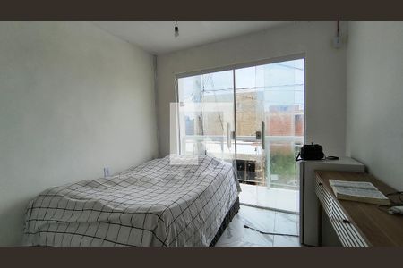 Quarto 1 de casa de condomínio para alugar com 2 quartos, 100m² em Vargem Pequena, Rio de Janeiro