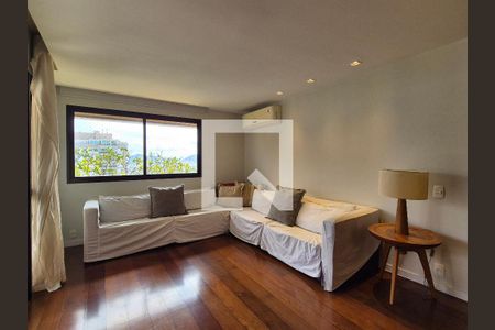 Sala de apartamento à venda com 4 quartos, 160m² em Barra da Tijuca, Rio de Janeiro